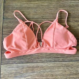 3 bikini tops M /D